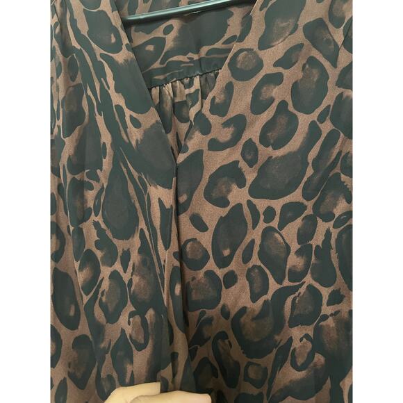 Catherine Melandrino Cheetah Print Long Sleeve V-Neck Top - L - Picture 5 of 8
